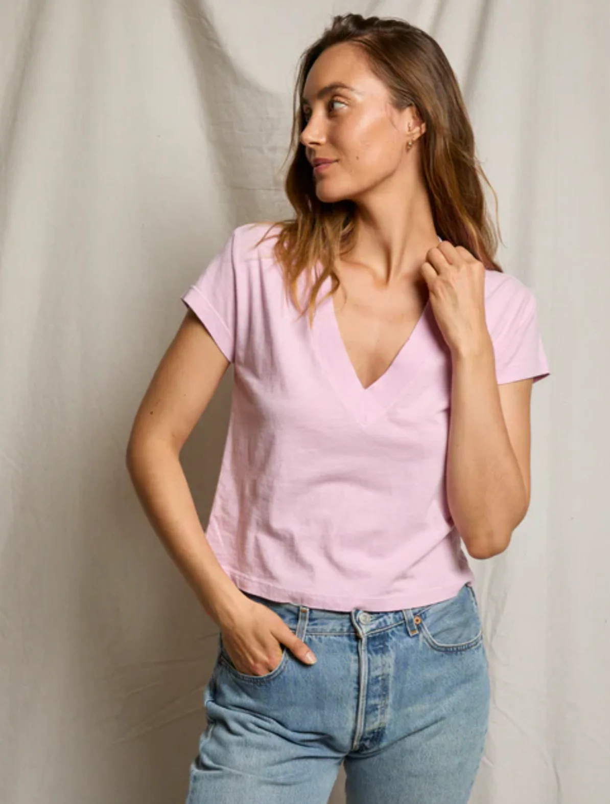 Alanis Recycled Cotton V-Neck - Image 5
