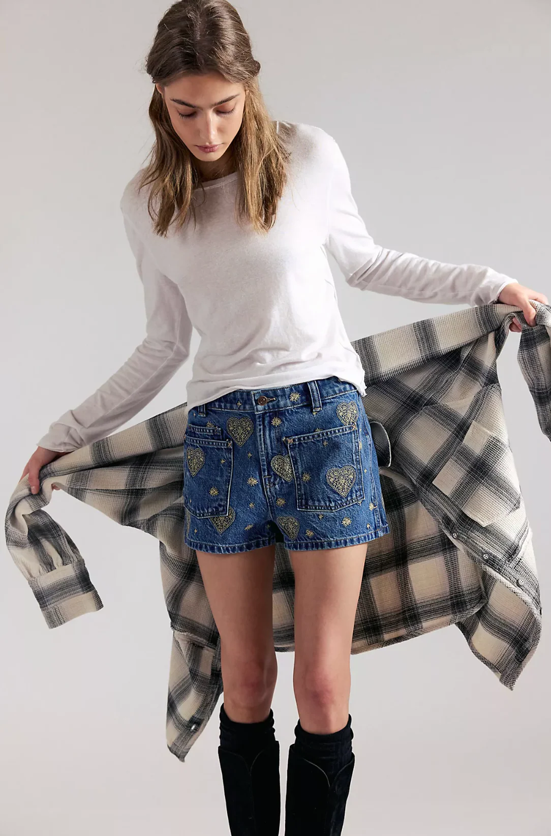 Bettie Embroidered Short - Image 3