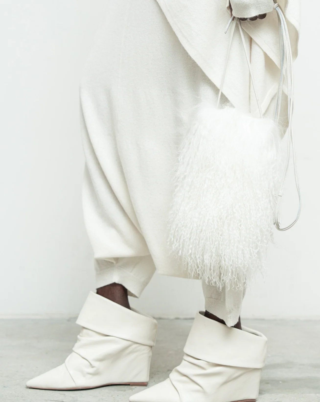 Blaise Phone Sack - Image 4
