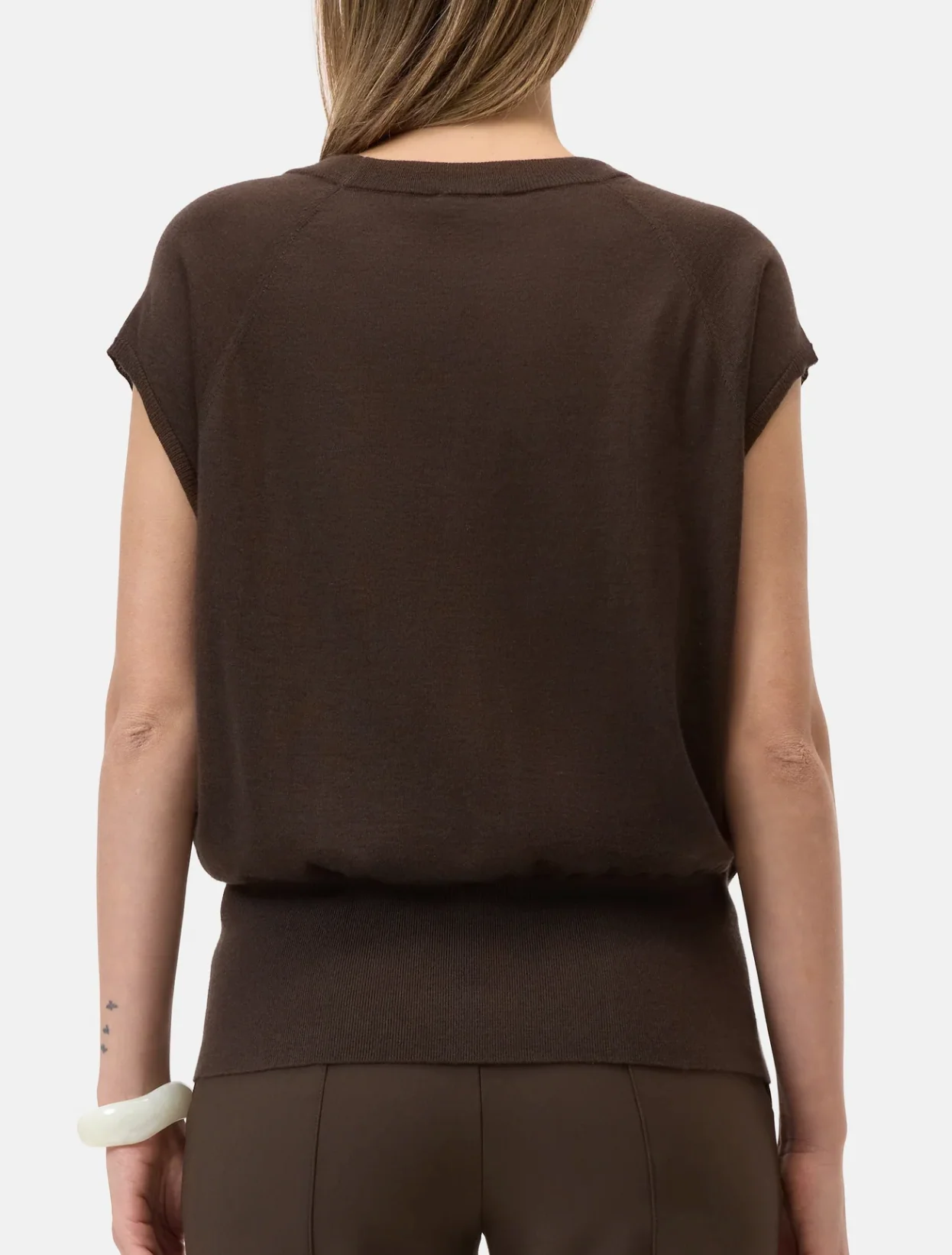 Crew Neck Sleeveless - Image 4