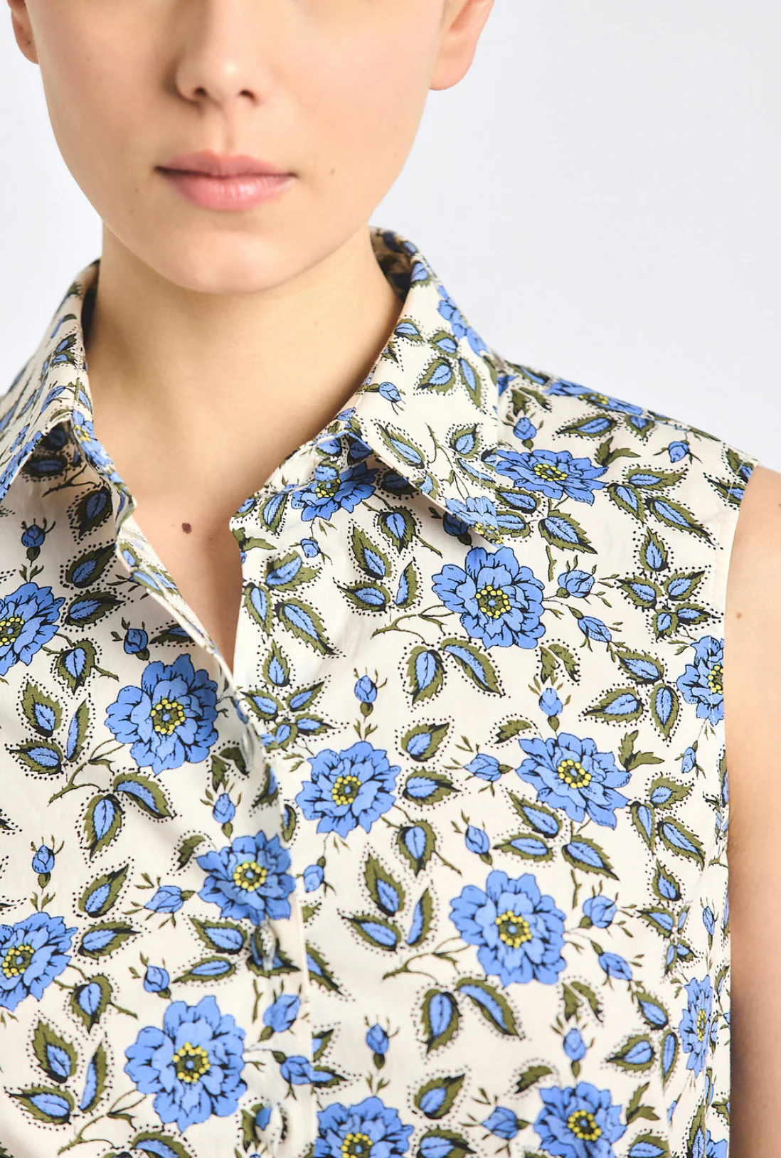 Faee Printed Cotton Cropped Sleeveless Shirt with Bubble Hem - Image 2