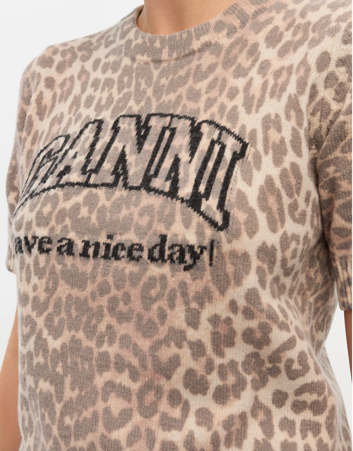 Graphic Wool Mix Printed Leopard T-Shirt - Image 3