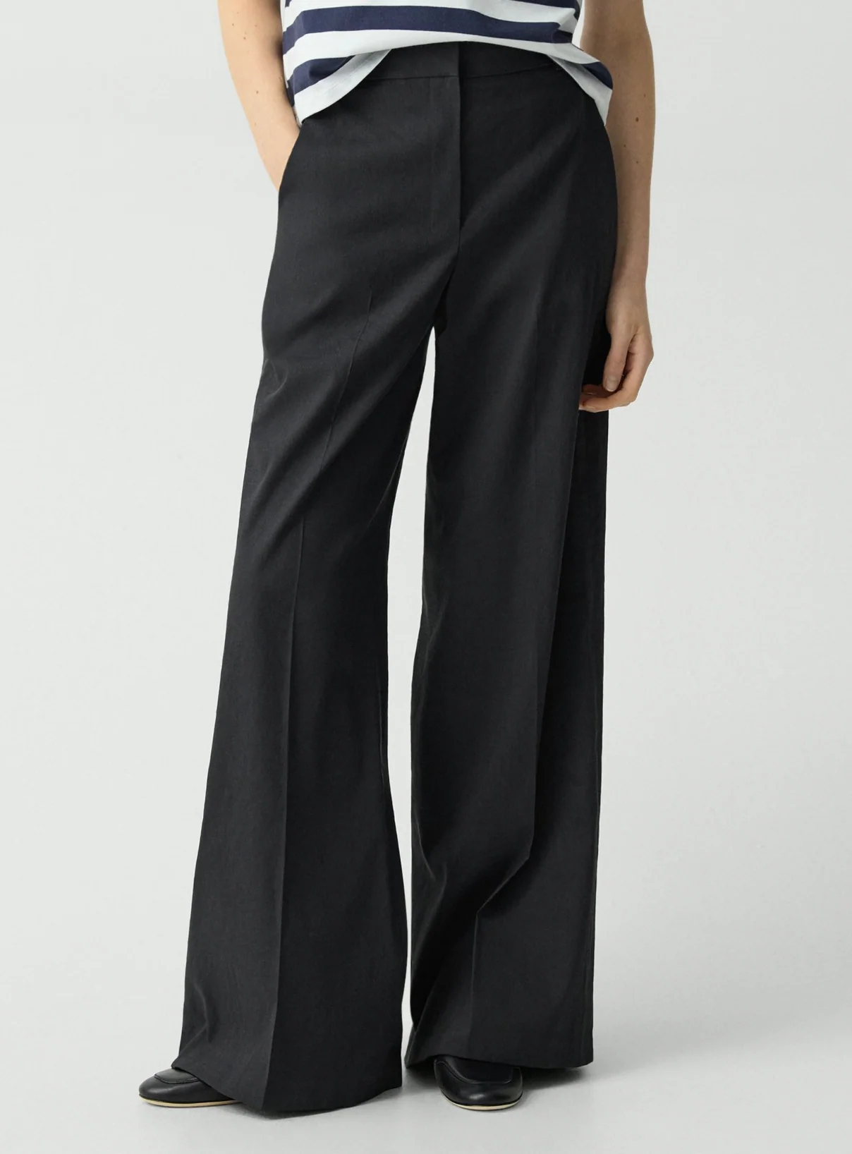 High Waisted Trouser in Good Crunch - Image 4