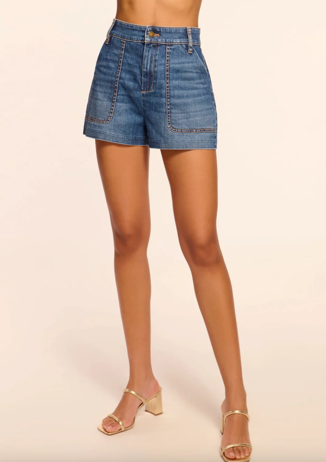 Hilary Short in Denim - Image 9