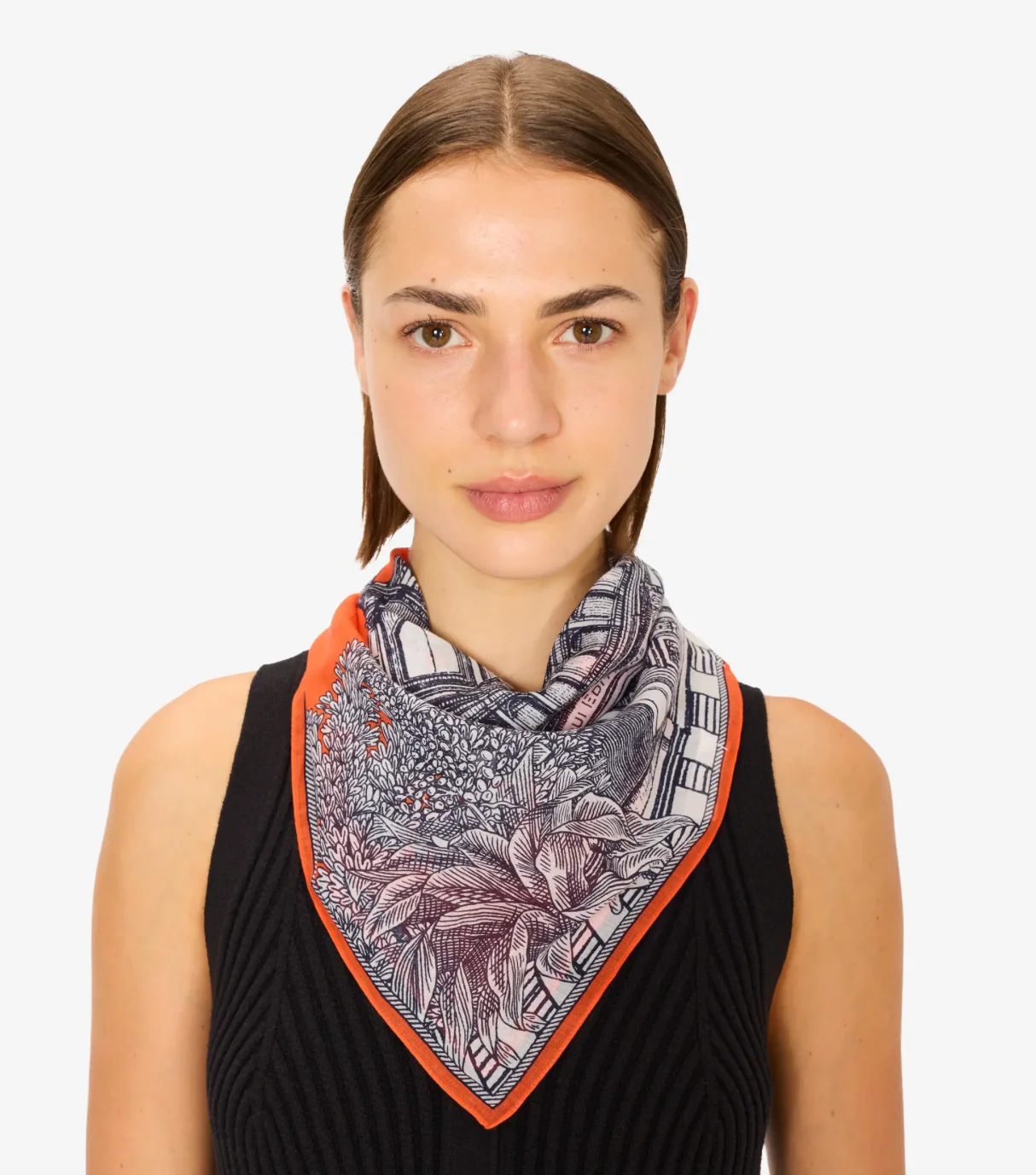 Inoui Carre 70 Scarf - Image 3