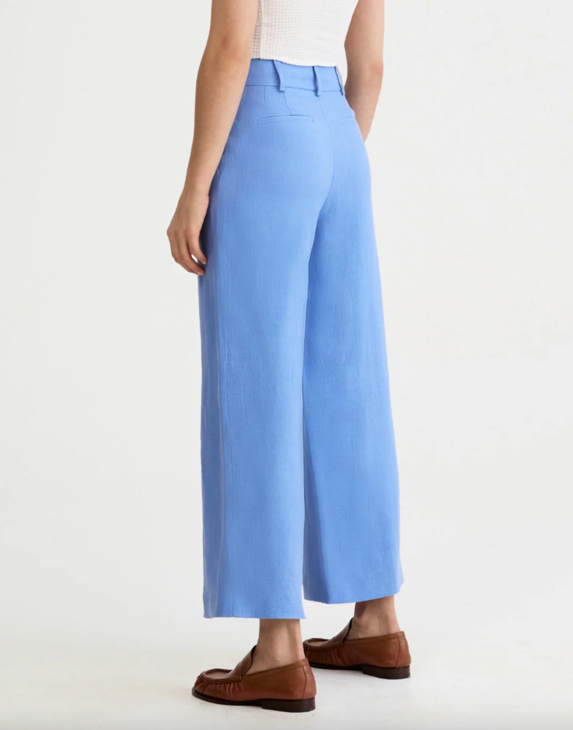 Linen Cropped Pleated Trouser - Image 6