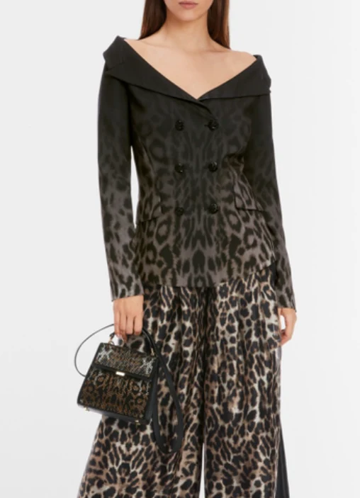 Off Shoulder Printed Jacket - Image 4