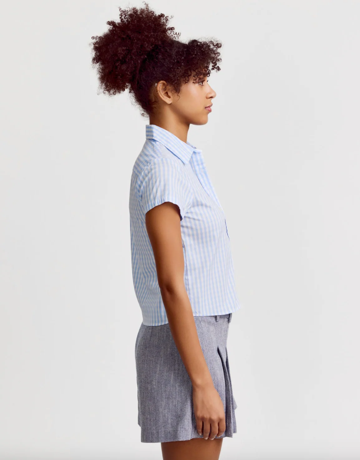 The Boxy Short Sleeve Cropped Shirt - Image 2